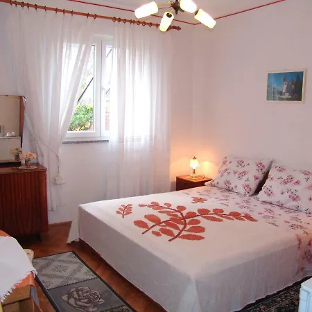 Sobe Bozica بيت ضيافة 3*