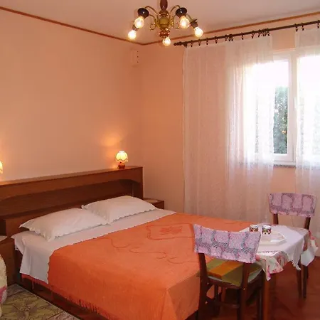 Gasthuis Sobe Bozica 3*