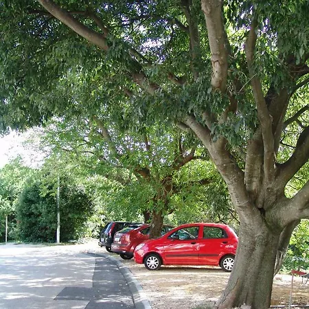 Sobe Bozica בית הארחה 3*