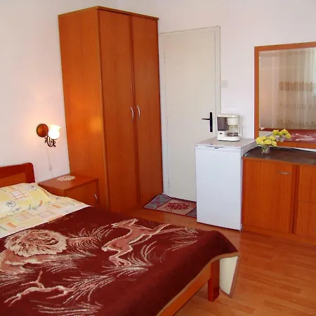 Casa de hóspedes Sobe Bozica Krk Town